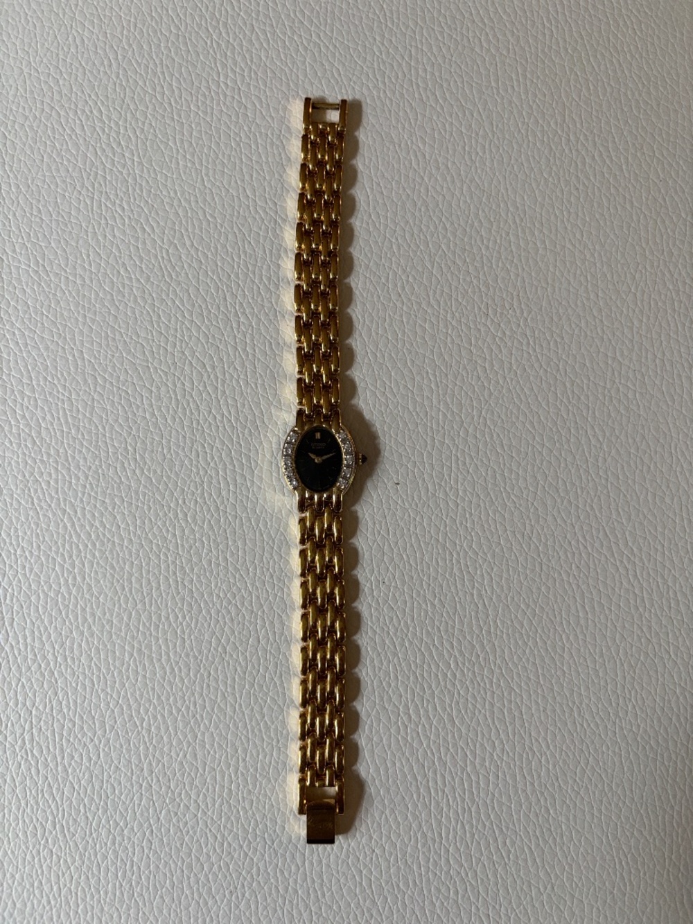 Vintage Seiko womens gold watch